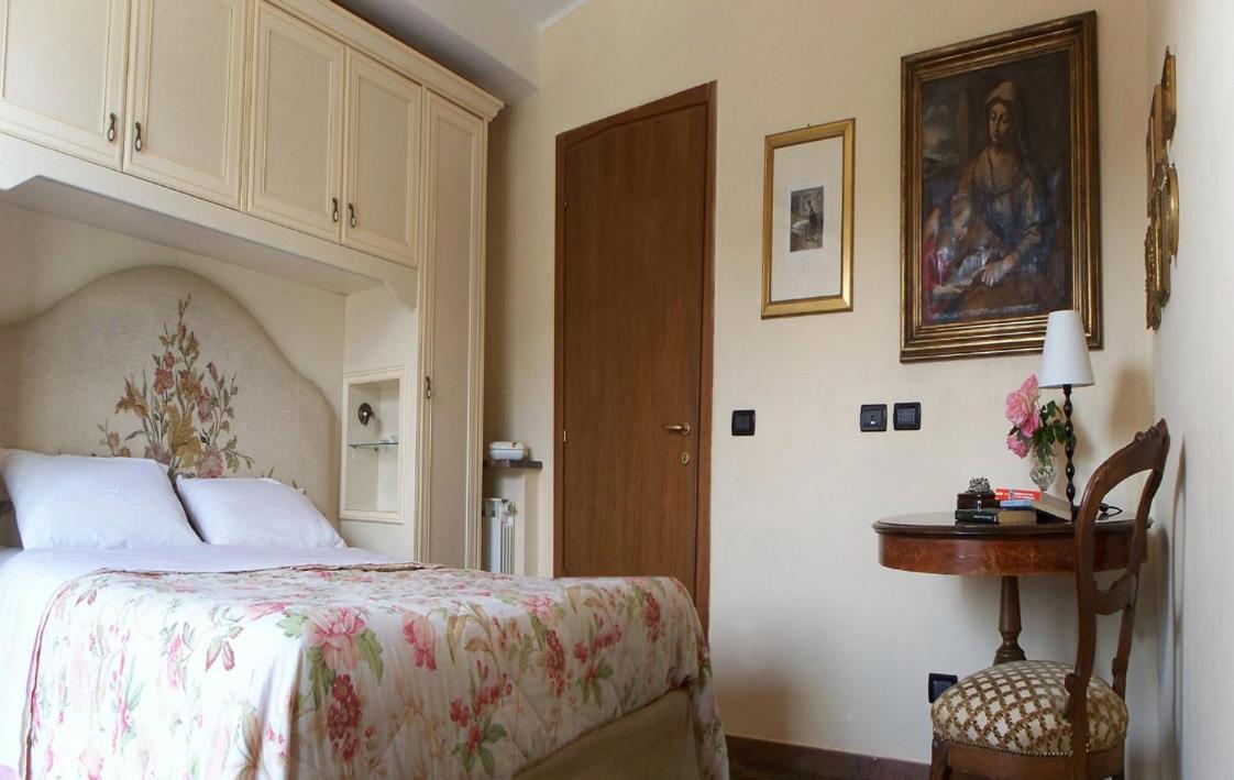 La Tana Del Tasso Ventimiglia Bed and Breakfast Eksteriør billede